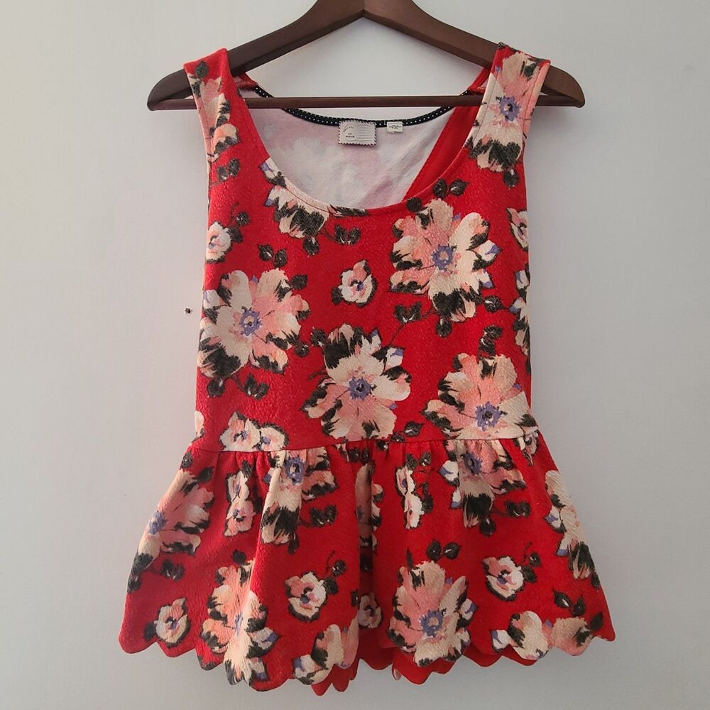 Anthropologie Postage Stamp Sz M Peplum Top Red Floral Scalloped Open Back EUC